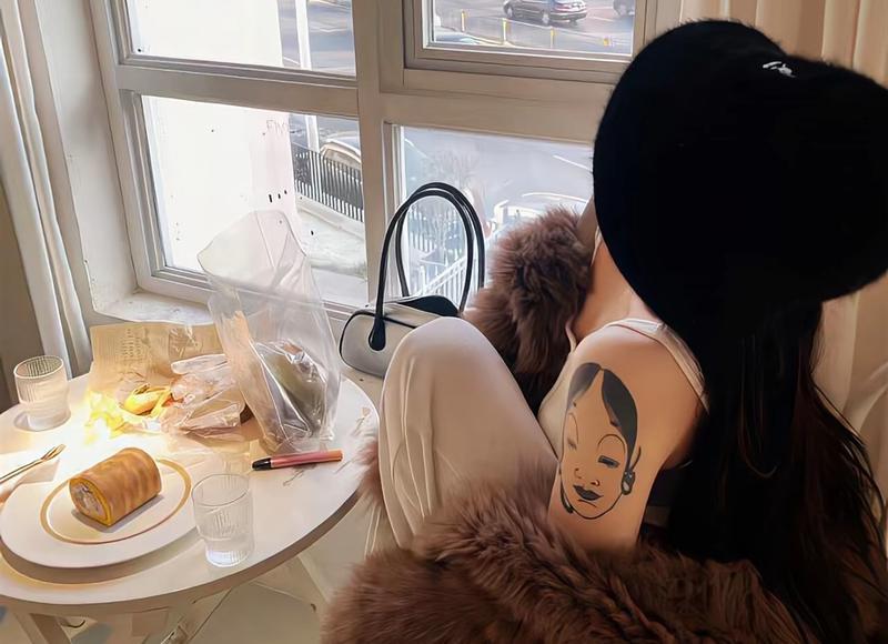 2025含有十字的撩女朋友情话(对女朋友10字情话) 2025含有十字的撩女朋友情话(对女朋友10字情话)